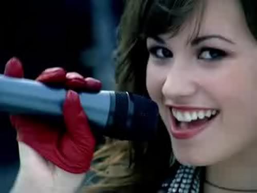 DemiLovato-GetBackVideo