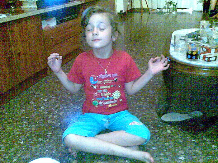 fac ioga.De ziua mea