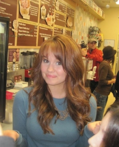 normal_debby-ryan-marble-slab_28229 - With - Fans - at - the - Marble - Slab - in - Vancouver