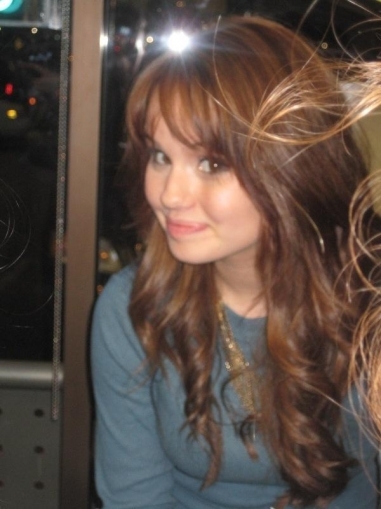 normal_debby-ryan-marble-slab_28429 - With - Fans - at - the - Marble - Slab - in - Vancouver