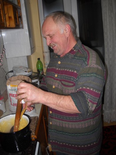 o strang pe mijlocul oalei,,,,,si...