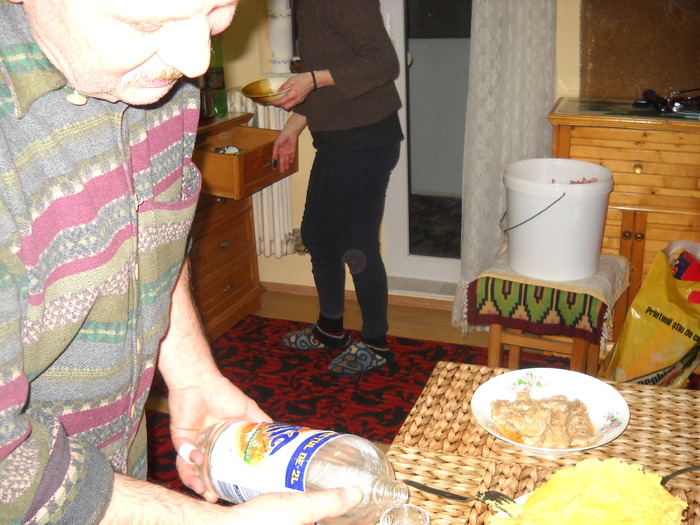 pun capacul sa nu vada NUTUCA