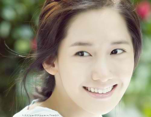 77181_1212995142642_1761713640_431018_1870978_n - Yoona