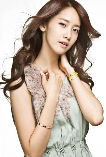 cartier_snsd_yoona_100604 - Yoona