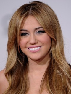 Miley+Cyrus+Avan+Jogia+fling+-_OK3k3305Cl