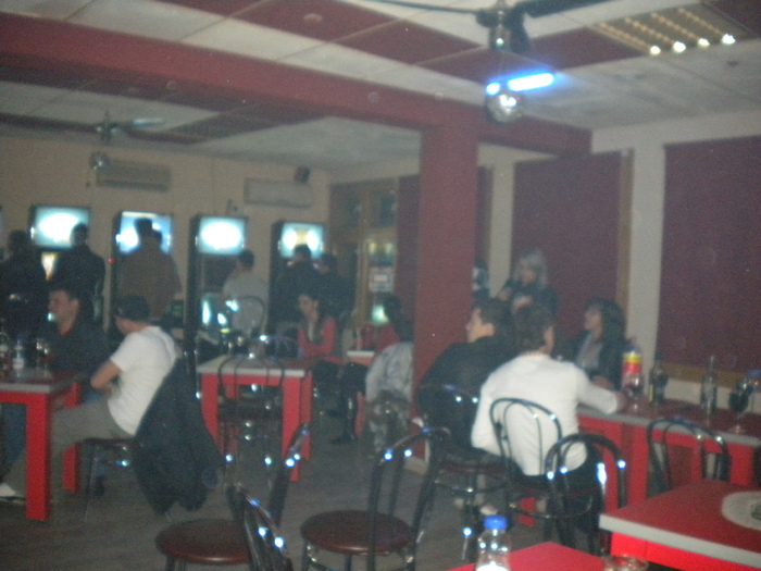 Picture 002 - Club MAGOO S cartierul Malu Spart