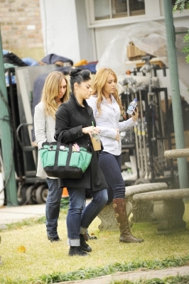  - x Arriving On The Set 15th December 2010