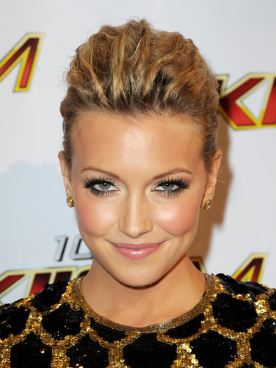 Katie+Cassidy+Makeup+Lipgloss+uKsBJdeFYvfl - Make up-actress