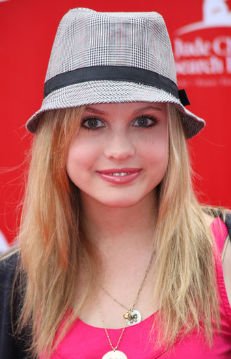 Target+Presents+Variety+Power+Youth+Event+DN_7ZLbmA_dl - disney actress