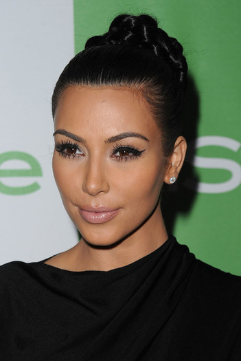 Kim+Kardashian+Makeup+Cat+Eyes+zLILBpqPqiLl - Make up-actress