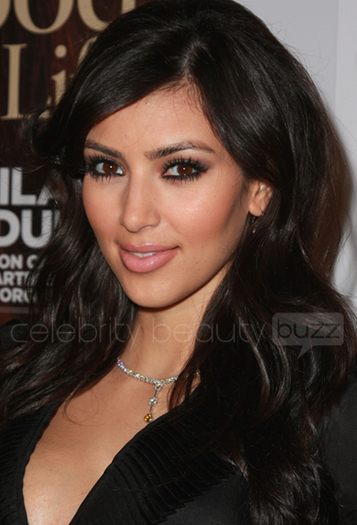 kim-kardashian-120907