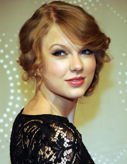 Taylor+Swift+Makeup+Neutral+Eyeshadow+H-HqY038tT7l