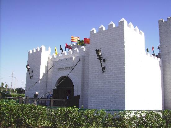 castle-at-medieval-times[1]