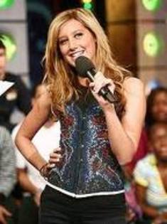 imagesCA1RBB33 - ashley