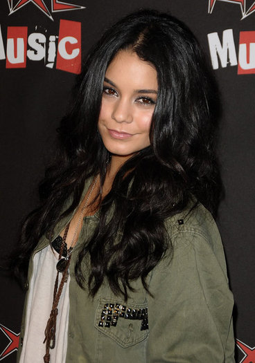 vanessa-hudgens - xxxconcurs-1xxx