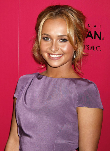 Hayden+Panettiere+Updos+Messy+Updo+PdYrEvMGmPql