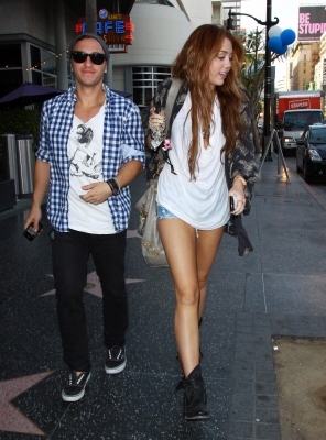  - x Out and About on Hollywood Blvd in LA - 04th April 2010