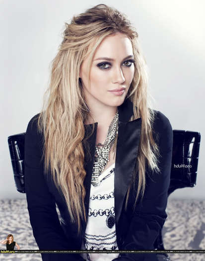Hilary Duff (23) - Hilary Duff