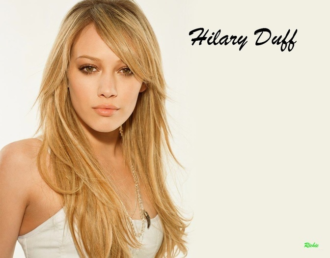 Hilary Duff (67)