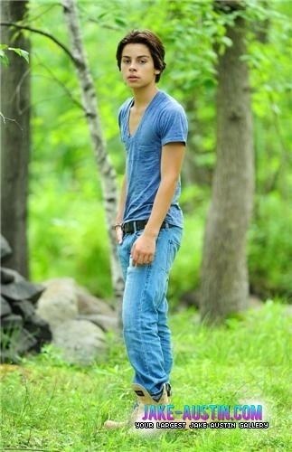 Jake T Austin (6)