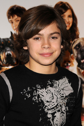 Jake T Austin (36)