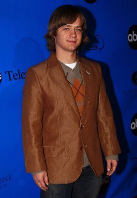 Jason Earles (20)
