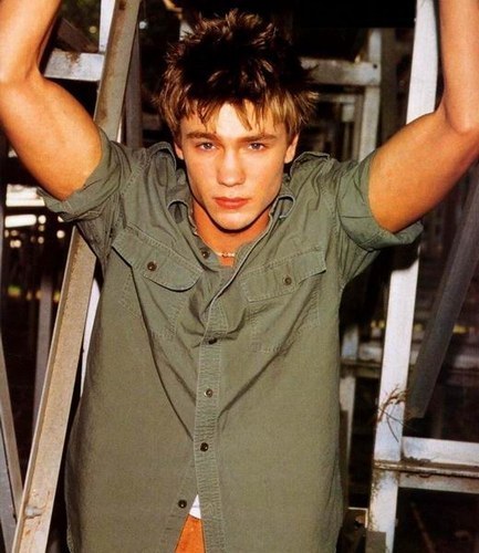 Chad Michael Murray (24)