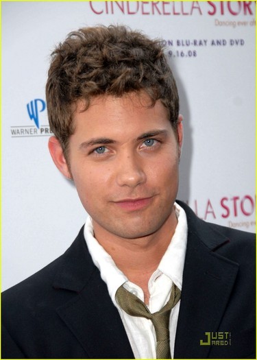 Drew Seeley (26)