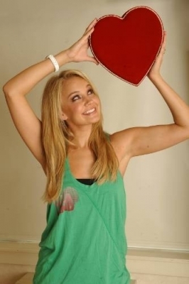 Tiffany Thorthon (61)