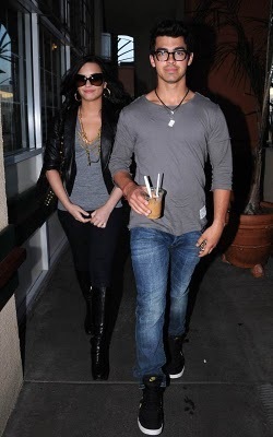 Demi and Joe (40)