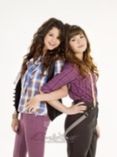 1 - Selena Gomez si Demi Lovato sedinta photo1