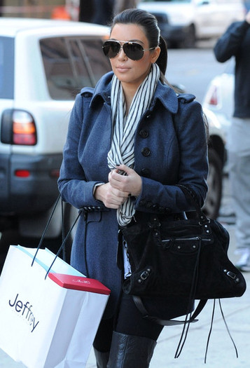 Kim+Kardashian+Shoulder+Bags+Suede+Shoulder+Bag+8dajVaMZpEgl