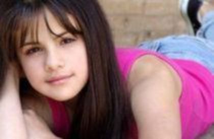 24079605_XCDRUEUEI - Fan Of Me