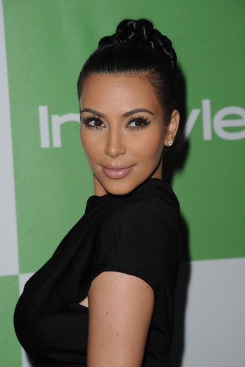 Kim+Kardashian+Updos+Braided+Bun+LmRMrtEUY02l