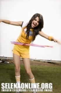 1(1) - Selena Gomez-sedinta photo3