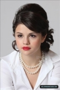 11402848_CJODJSMQC - Selena Gomez-sedinta photo5