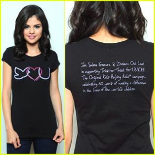 selena-gomez-unicef-shirt