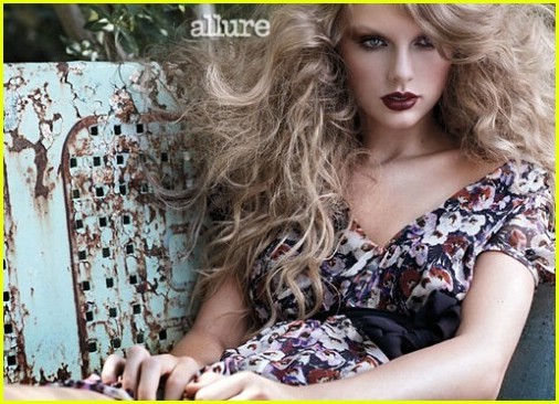 taylor-swift-allure-december-02 - Taylor Swift in Revista ALLURE