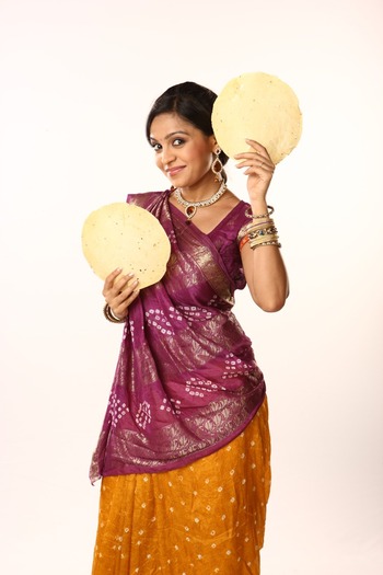 Ami-Trivedi-as-Kokila-Parikh-in-Papad-Pol-Shahbuddin-Rathod-ki-Rangeen-Duniya-starting-28th-June-Mon