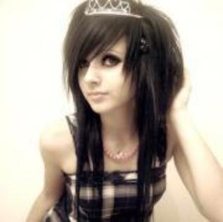 23579673_OOFFQDDWJ - emo girl