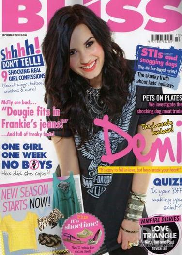Demi (6)