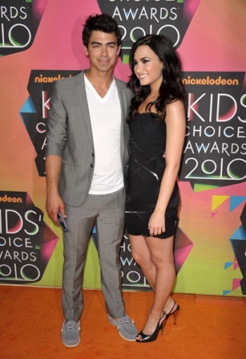 Demi & Joe (14)