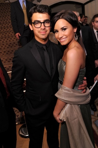 Demi & Joe (16)