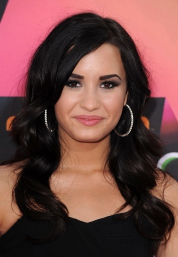 Demi (1)