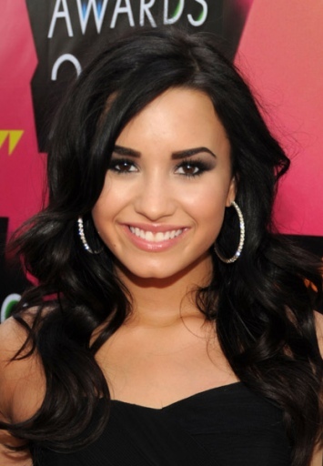 Demi (4)