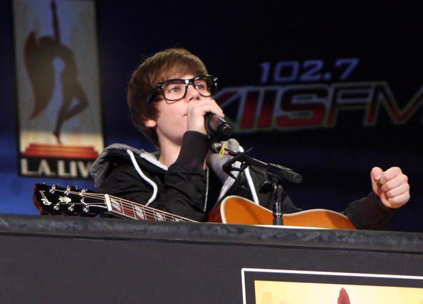 justin-bieber-667524l - Justin Bieber00