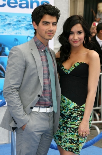 Demi & Joe (10)