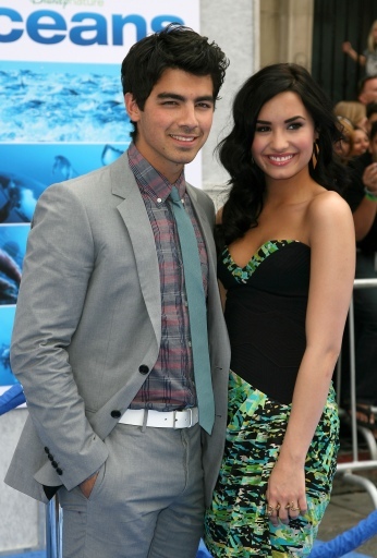 Demi & Joe (12)