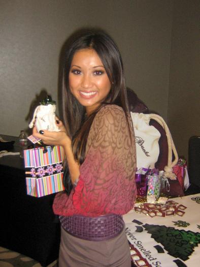 Brenda Song (4)