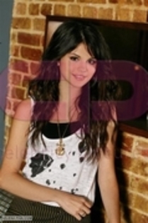 20520030_JRCZNIQQS - Selena Gomez-sedinta photo43